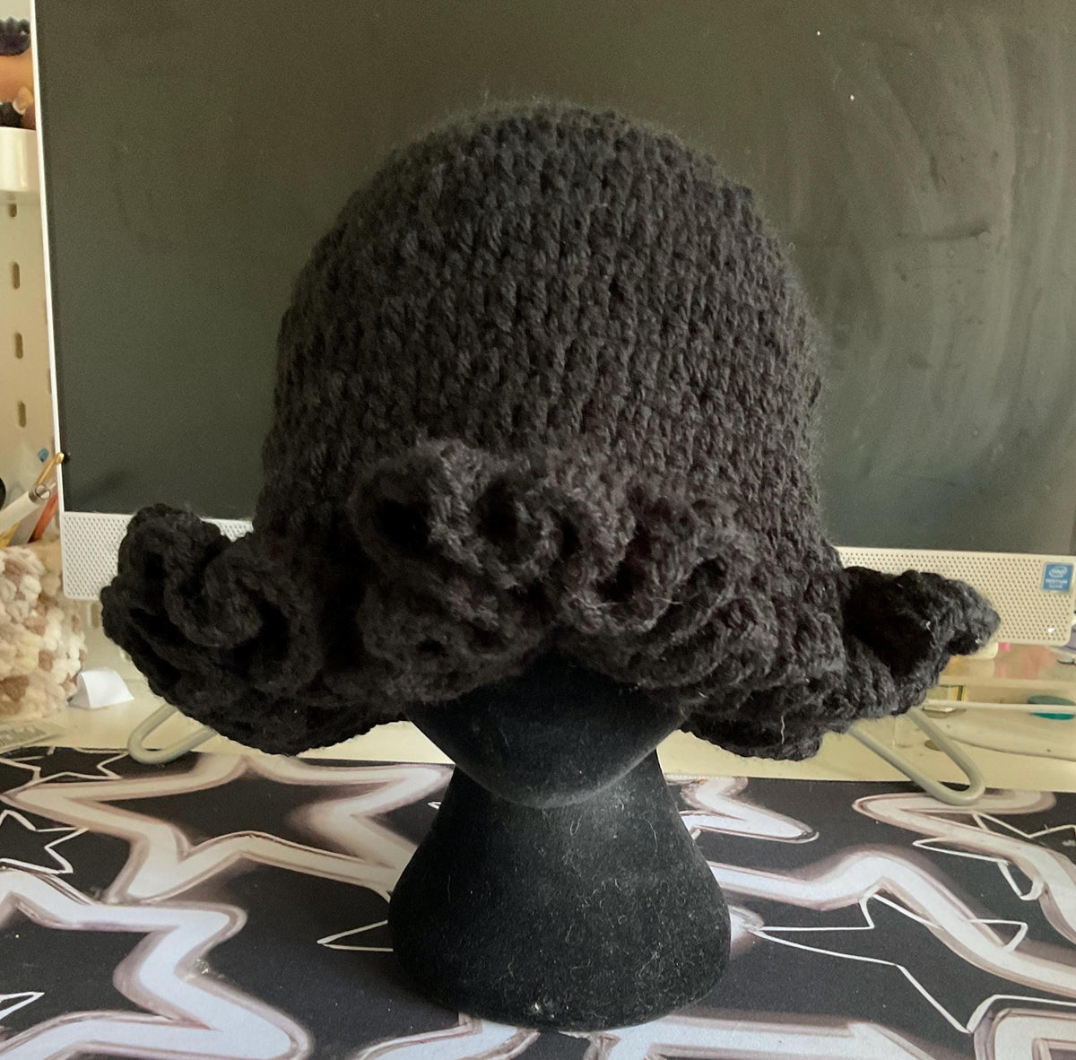 ruffle hat